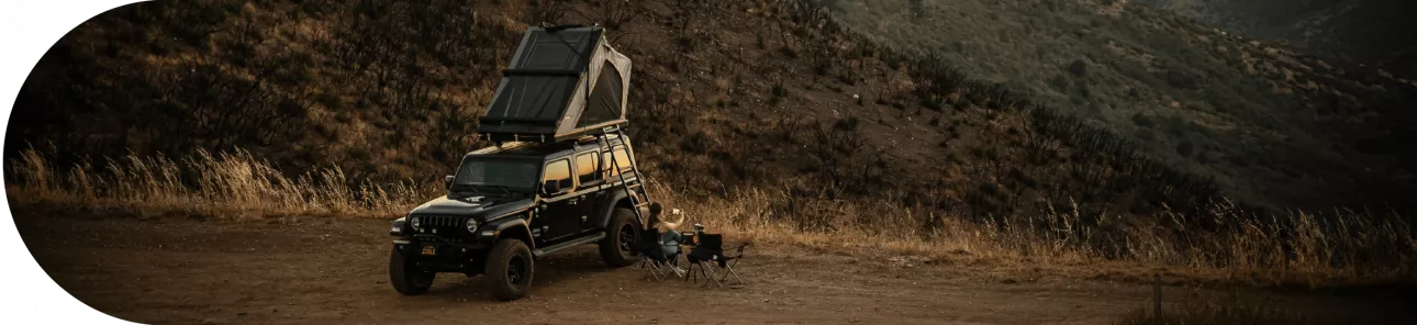 SUV with Roofnest on top