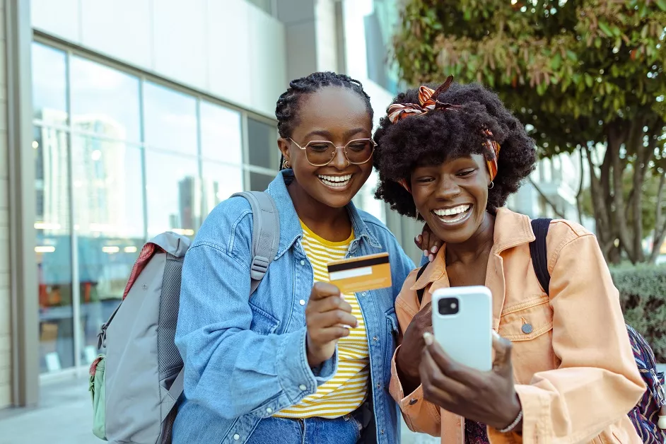 Gen z shopping online